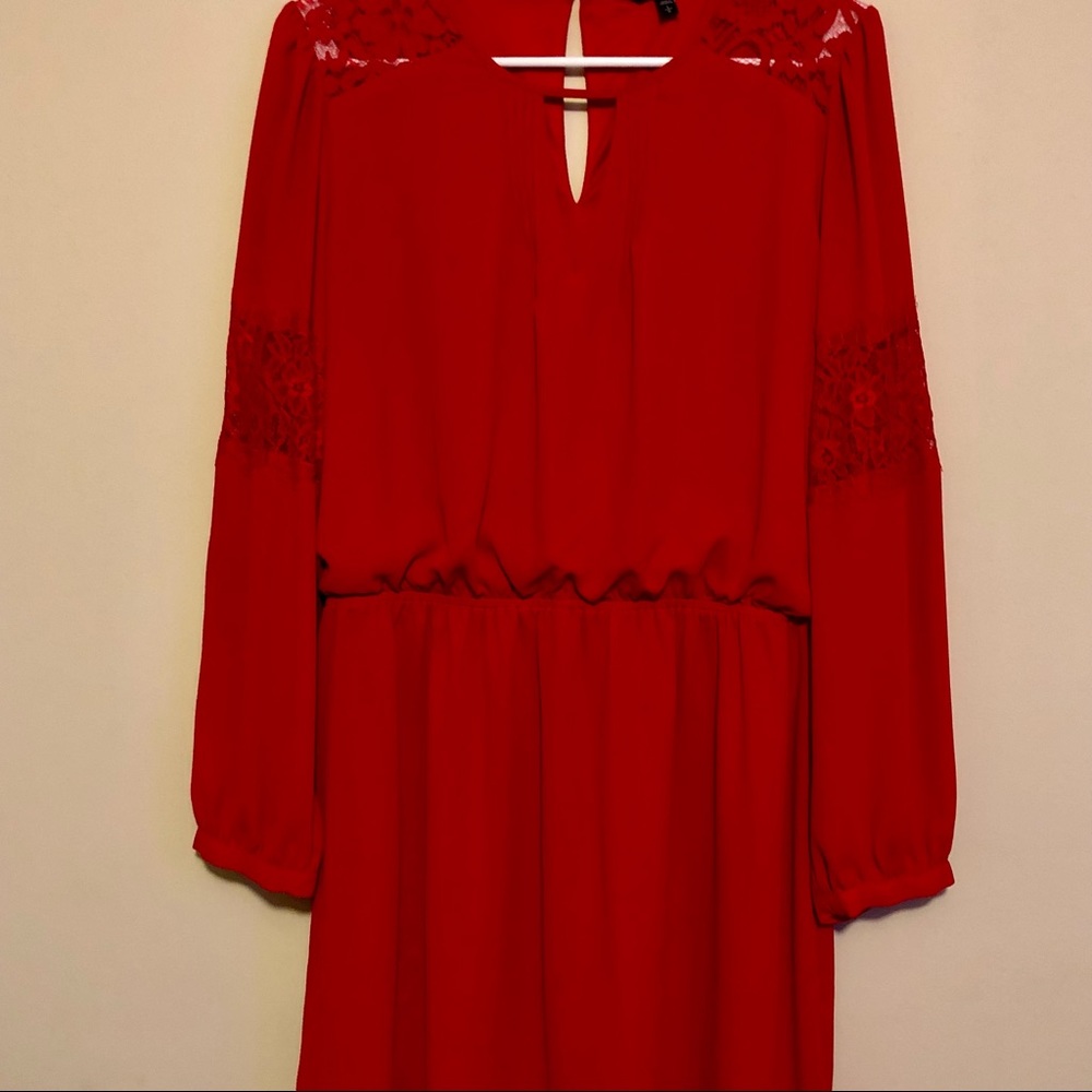 Perfect for Valentine’s Day ❤️❤️ Red long sleeve Express dress. Size large.